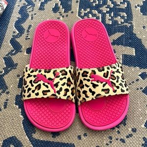 Puma Cheetah Print slides